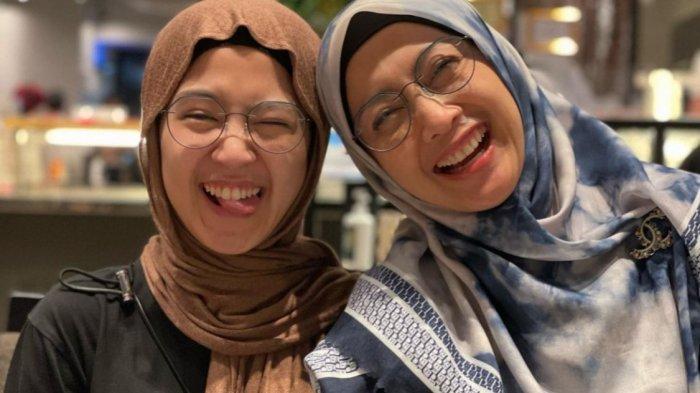 Desy Ratnasari dan Nasywa Nathania Hamzah. 