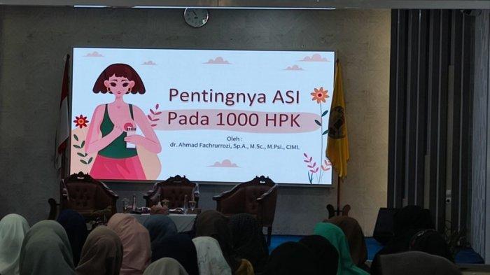 Dinkes HST saat menggelar kegiatan pembekalan Sahabat ASI.