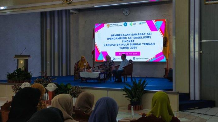 Dinkes HST saat menggelar kegiatan pembekalan Sahabat ASI.