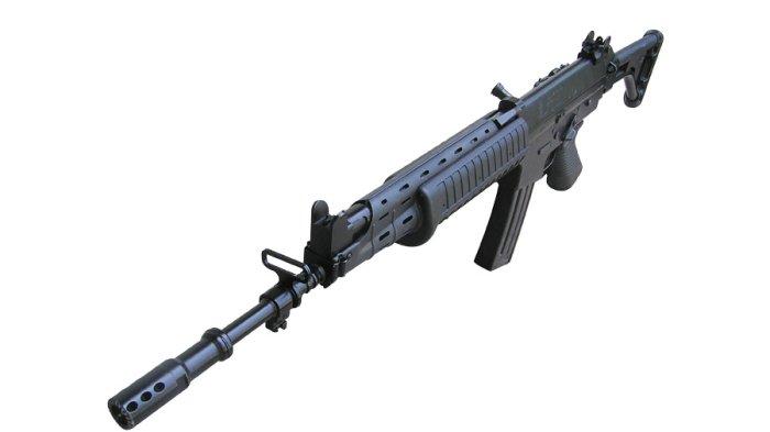 Senjata api SS1-V1 buatan PT Pindad.