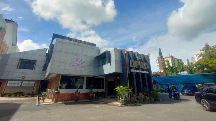Gedung DPRD Kota Banjarmasin di Jalan Lambung Mangkurat