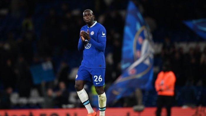 Kalidou Koulibaly dari Chelsea percaya bahwa pertandingan Liga Inggris yang 'luar biasa' dihentikan sehingga pemain Muslim dapat berbuka puasa Ramadhan mereka.