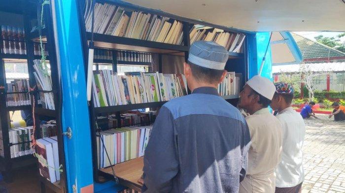Kehadiran Perpustakaan Keliling (Pusling) Dispersip Kalsel selalu dinanti di Lapas Kelas IIB Banjarbaru