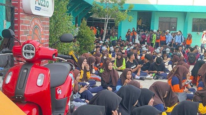 Keseruan siswa SMKN 2 Banjarmasin di event Yamaha Fun Friday “School Holic”, Jumat (28/7/2023).