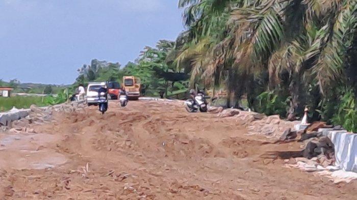 Luapan aliran Sungai Tapin rendam jalan nasional Margasari-Balimau Tapin, pengendara diminta waspada
