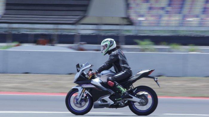 Konsumen Yamaha Jajal All New R15 Connected Series di Sirkuit Mandalika, Rangkaian Shell bLU cRU Yamaha Endurance Festival