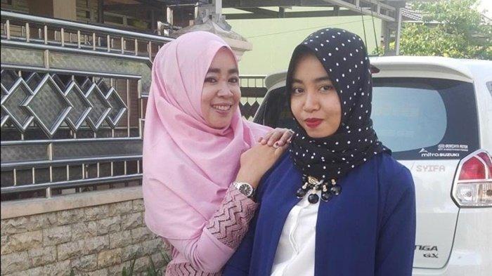 Maulida (baju biru) Pilih Gear 125 akan menjadi teman jalannya.