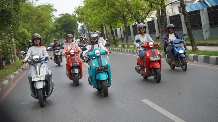 PT Surya Timur Sakti Jatim (STSJ) Yamaha kembali menggelar event Classy Class menghadirkan kelas Menggambar di Tote Bag bersama Fun-Loving Friend, Sabtu (26/10/2024) di Kawai Coffe Banjarmasin