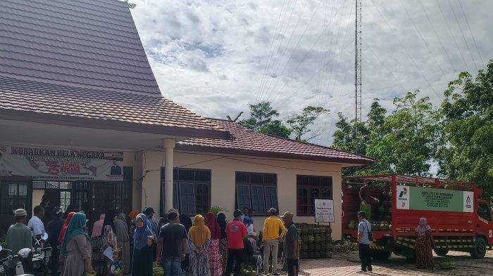 PT Abadi Putra Mandiri, melaksanakan Operasi Pasar Tepat Sasaran Gas Elpiji, untuk warga yang berhak menerima
 