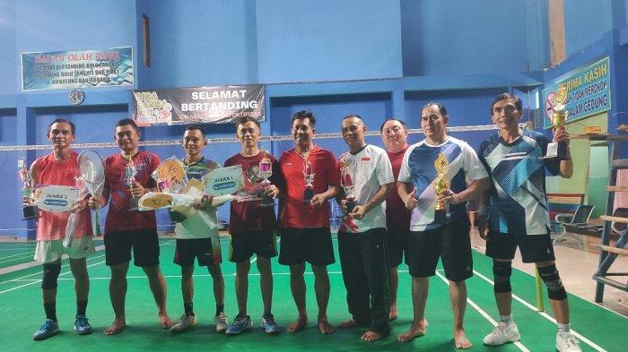 Para Juara Turnamen di GOR Dua Rizky Banjarbaru.