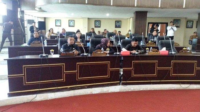 Rapat paripurna Kotabaru tentang laporan akhir empat raperda.