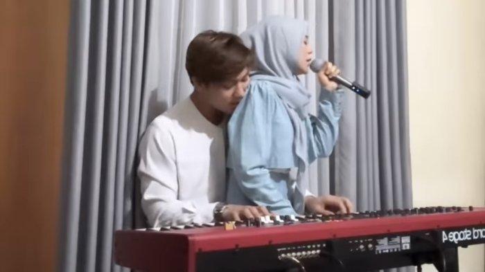 Pasangan artis Lesti Kejora dan Rizky Billar.