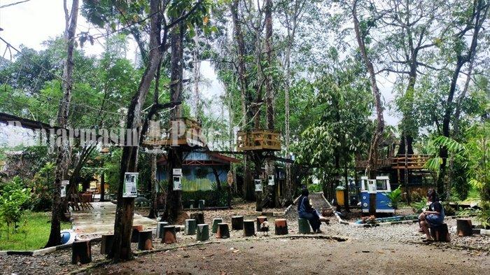 Suasana asri di Pasar Budaya Racah Mampulang Desa Balida Kecamatan Paringin, Kabupaten Balangan, Rabu (22/3/2023).