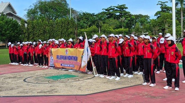 Pelepasan atlet pelajar Kontingen Kabupaten Tabalong menuju ajang Popda Kalsel.