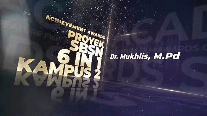 Penerima Achievement Award 2023 saat Dies Natalis ke-59 Universitas Islam Negeri Antasari (UIN) Antasari di Gedung Serbaguna Kampus II, Kota Banjarbaru, Provinsi Kalimantan Selatan, Sabtu (25/11/2023).