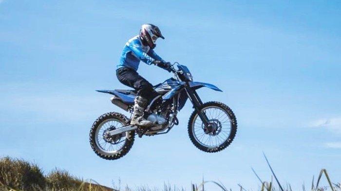 Pengguna Yamaha WR 155R, Erik Arisanto, warga Sungai Ulin, Banjarbaru, mengaku,  bahwa sejak November 2022 menggunakan motor trail ini tidak ada kendala berarti.