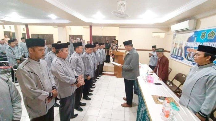 Pengukuhan dan orientasi pembagian tugas Dewan Hakim dan Panitera MTQ ke-46 tingkat Kabupaten Kapuas, Minggu (2/7/2023).