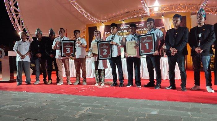 Pengundian nomor urut paslon Pilkada Kotabaru 2024, Senin (23/9/2024). 