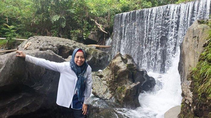 Riam Pagat Batu di Kampung Muara Kitar, Desa Lumpangi, Kecamatan Loksado, Hulu Sungai Selatan.