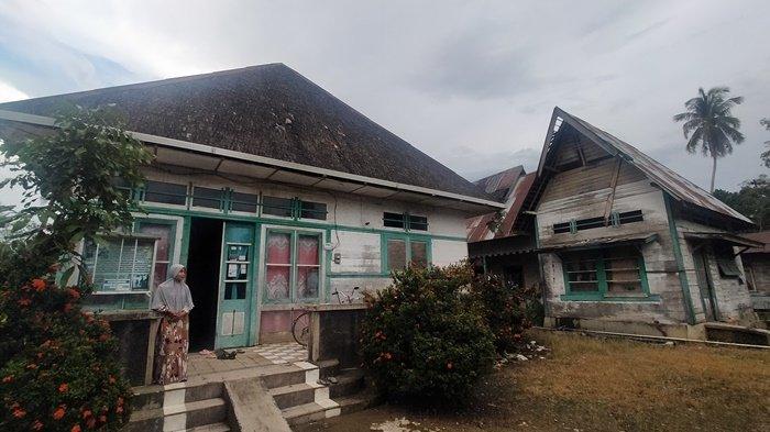 Rumah Batu di Desa Ninian yang didirikan tahun 1926 ini termasuk cagar budaya di Balangan.