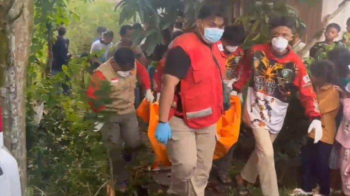 Rumah berlokasi Jalan Muchran Ali, Gang Al Hidayah, Kelurahan Baamang Hulu, Kecamatan Baamang, Kabupaten Kotawaringin Timur, Kalteng jadi perhatian. 