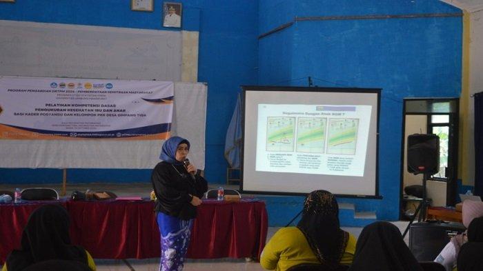 Tim Pengabdian kepada Masyarakat (P2M) DRTPM Statistika FMIPA ULM menggelar FGD dan pelatihan kader posyandu di Desa Simpang Tiga, Kecamatan Mataraman, Kabupaten Banjar.