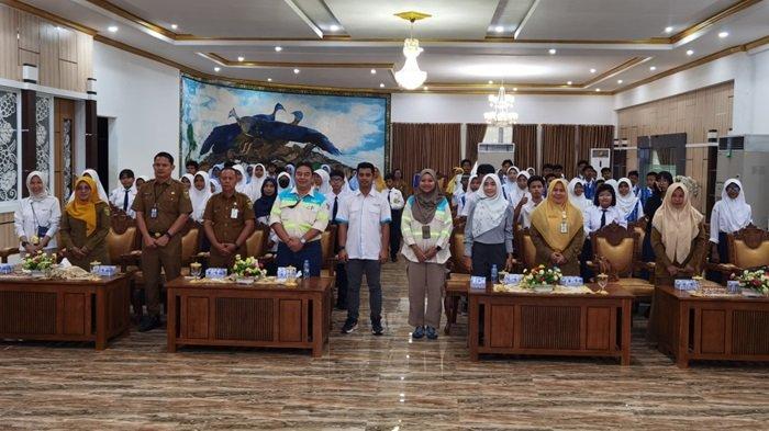Sosialisasi kesehatan mata bagi pelajar SMP yan digelar.PT Saptaindra Sejati (SIS) bersama Dinas Kesehatan serta Dinas Pendidikan dan Kebudayaan Kabupaten Tabalong, Senin (30_9_2024)