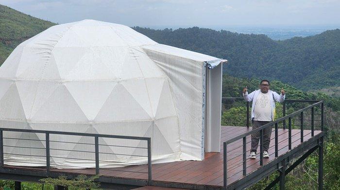 
KALSEL PARK - Suasana areal Glamping dan Cabin di Kalsel Park Tahura Sultan Adam Mandiangin yang akan dibuka akhir Februari 2025 ini, Jumat (7/2/2025). 

