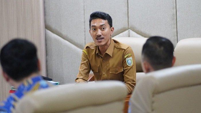 Suasana kunjungan kerja Kepala Perwakilan Ombudsman RI Kalimantan Selatan Hadi Rahman beserta jajaran kepada Pemkab Banjar di Mahligai Sultan Adam Martapura,