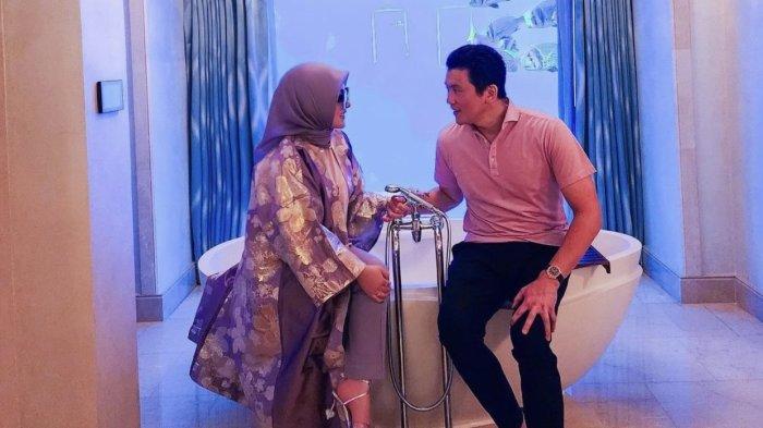 Syahrini dan Reino Barack (Instagram)