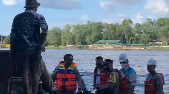 Tim gabungan hingga Rabu 15 Mei 2024 masih melakukan pencarian korban hilang dua kapal terbakar yakni Tugboat Surya 03 atau TB Surya 03 yang membawa 9 kru kapal serta kapal dagang bernama Setia Baru 05 membawa lima kru kapal.