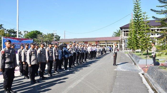 Pelaksanaan Upacara Gelar Pasukan Operasi Patuh Telabang 2023 di Mako Polres Kapuas, Senin (10/7/2023).