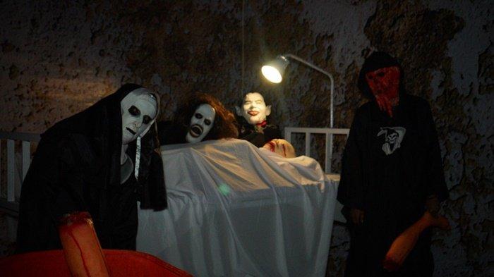 Wahana Lorong Hantu di Amanah Borneo Park.