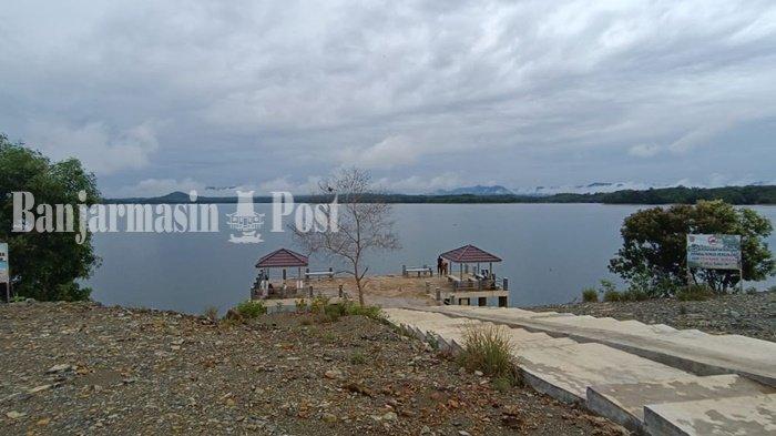 Wisata Kalsel - Salah satu tempat bersantai di Bukit Batu, Desa Sungai Luar, Kecamatan Aranio, Kabupaten Banjar, Provinsi Kalimantan Selatan.