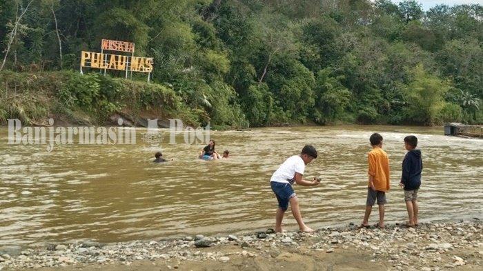 Tempat wisata Pulau Mas di Desa Baru, Kecamatan Batu Benawa, Kabupaten Hulu Sungai Tengah (HST), Provinsi Kalimantan Selatan (Kalsel).