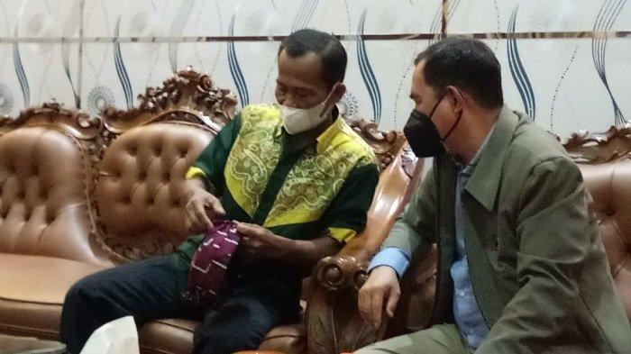 Sasirangan Tanahlaut Jadi Sorotan Nasional, Perajin Haru Lihat Karyanya Dipakai Finalis Puteri Indonesia