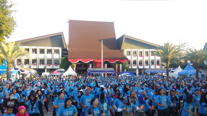 Jesscool Blue Run Diramaikan Ribuan Peserta - Banjarmasinpost.co.id