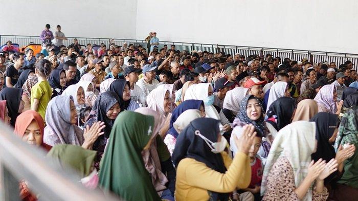 Ribuan orang memadati Gedung Haji Ining, Kecamatan Murung Pudak. Mereka mengikuti Training of Trainer yang digelar pada 8 sampai 11 September 2024.