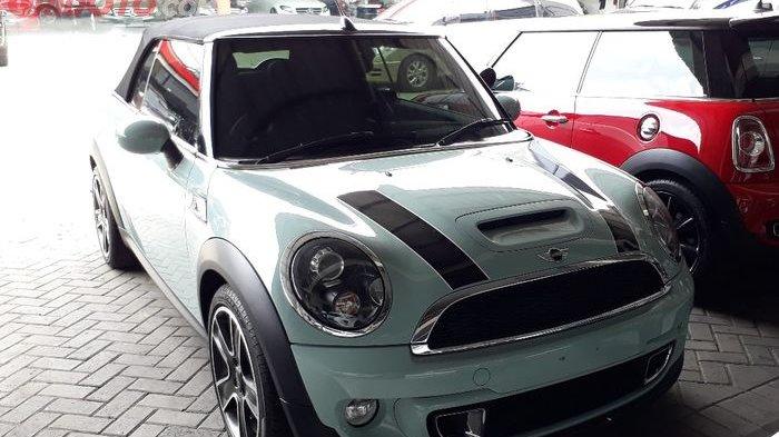 Ilustrasi mobil Mini Cooper