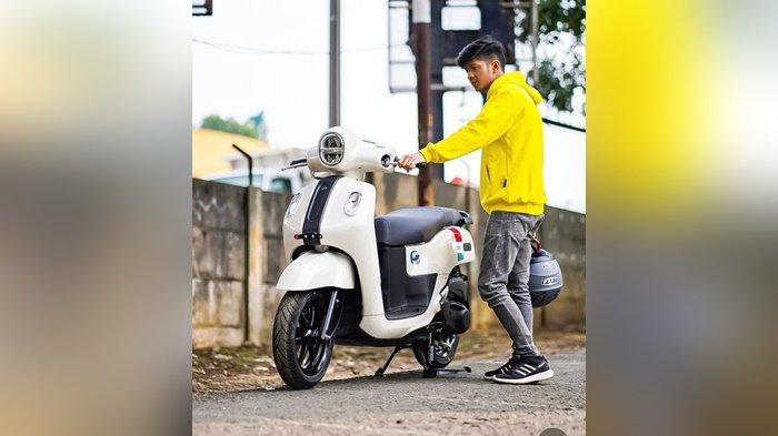 Warna pearl white, prestige silver dan black yang tentunya menambah kuat sisi mewah dan elegan Yamaha Fazzio.