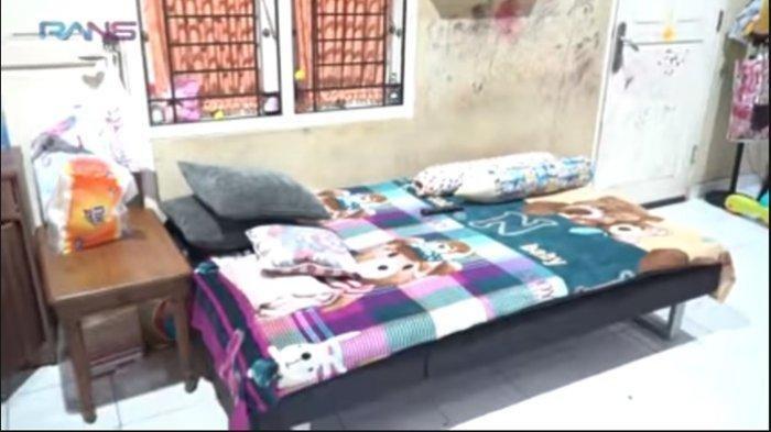 Potret rumah Dede Sunandar
