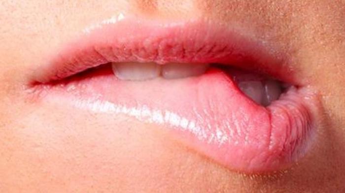 Terapi Uap dan Kumur Air Garam: Solusi Alami Hidung Meler Tanpa Efek Samping