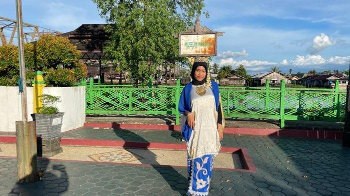 WASAKA-Museum Wasaka tidak hanya menjadi tempat penyimpanan sejarah, tetapi juga sebagai destinasi wisata yang unik dan edukatif. Museum ini terletak di tepi Sungai Martapura, Banjarmasin, dan menawarkan pengalaman berwisata yang berbeda dari tempat lain.