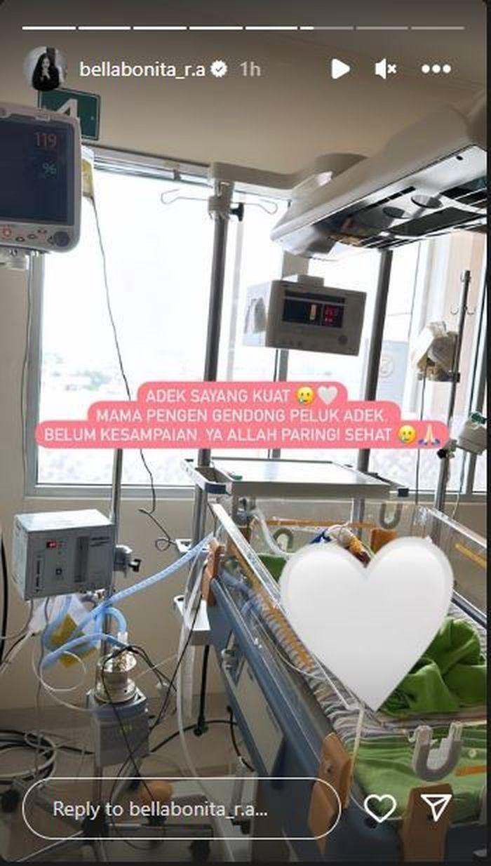 Bella membagikan ungkapan pilu kepada sang anak yang lahir belum pada waktunya.