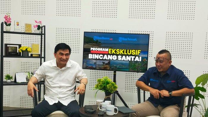 Bakal calon Gubernur Banten, Dimyati Natakusumah usai mengikuti program Bincang Santai di kantor TribunBanten.com, Kota Serang, Kamis (9/5/2024).