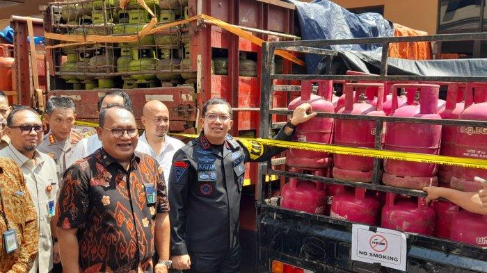 Kapolda Banten Irjen Pol Abdul Karim mengungkap modus delapan orang mafia gas elpiji yang diamankan di wilayah Tangerang.