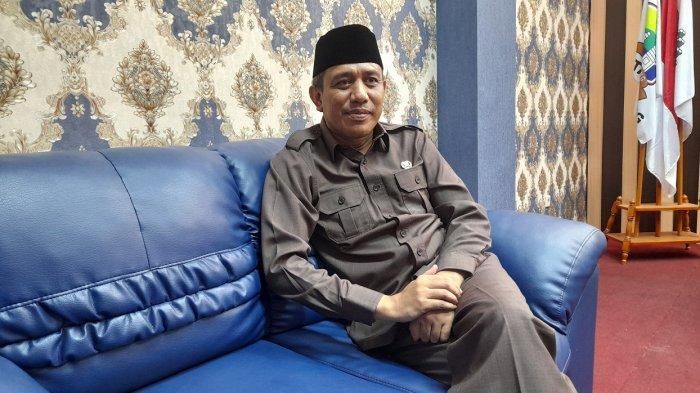 Harta kekayaan Roni Alfanto, kader Partai NasDem yang saat ini menjabat sebagai Wakil Ketua DPRD Kota Serang.