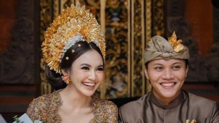 Prosesi Mepamit Rizky Febian dan Mahalini di Bali, Minggu (5/5/2024).