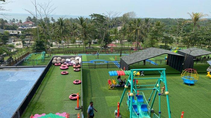 
The Nice Ocean View terletak di ujung Kabupaten Serang, tepatnya di Jalan Raya Karang Bolong-Anyer, Karang Suraga, Kecamatan Cinangka. 

