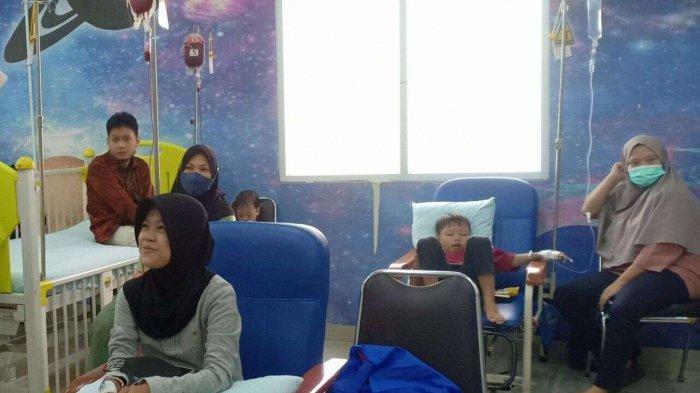 Hati Dini Hancur Berkeping-keping Setelah Mengetahui Putrinya Menderita